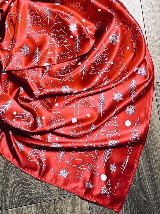 Хустинки  з новорічною тематикою .