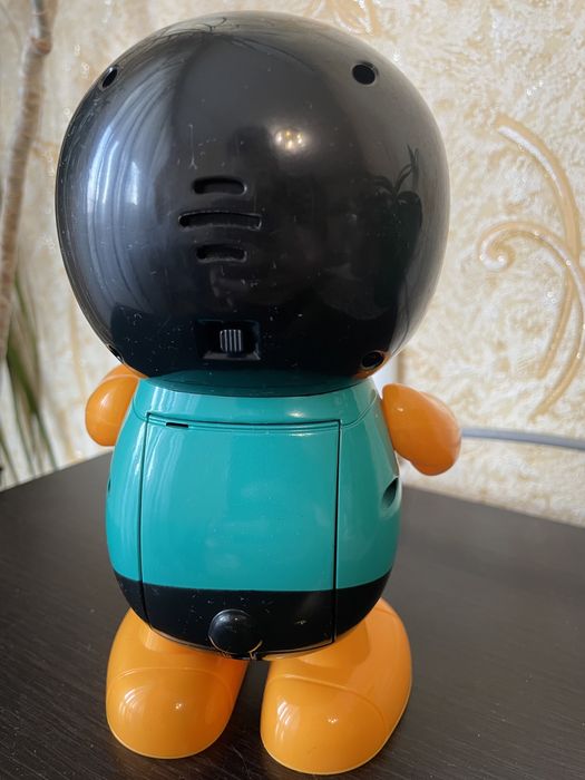 Іграшки від 6міс(пірамідка Tomy,паровозик FisherPrice, музич Пінгвін