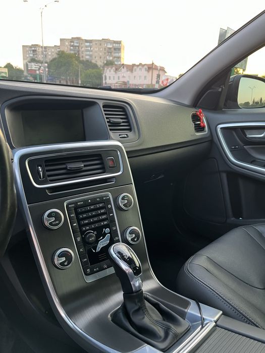 Volvo S 60 T5, 2015 рік