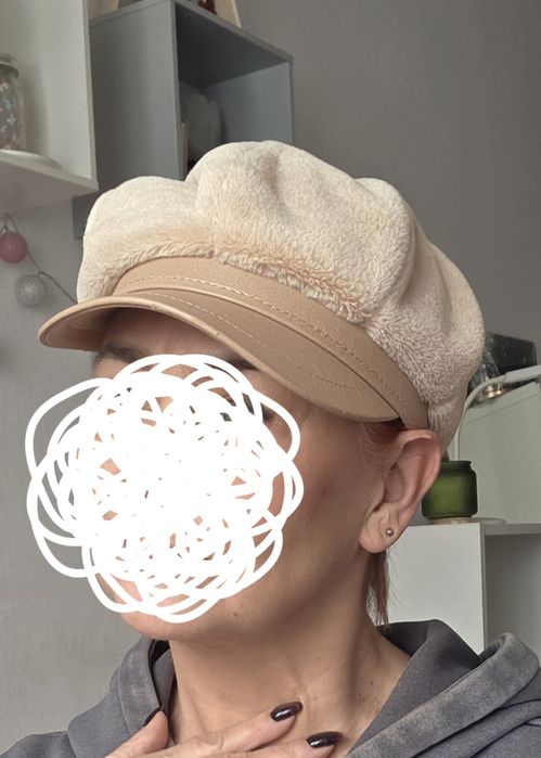 Damska czapka z daszkiem kaszkiet