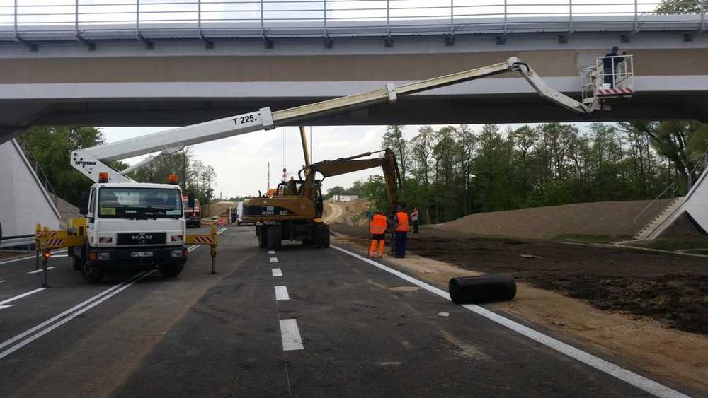 Podnośnik koszowy Płock i okolice – prace na wysokościach.