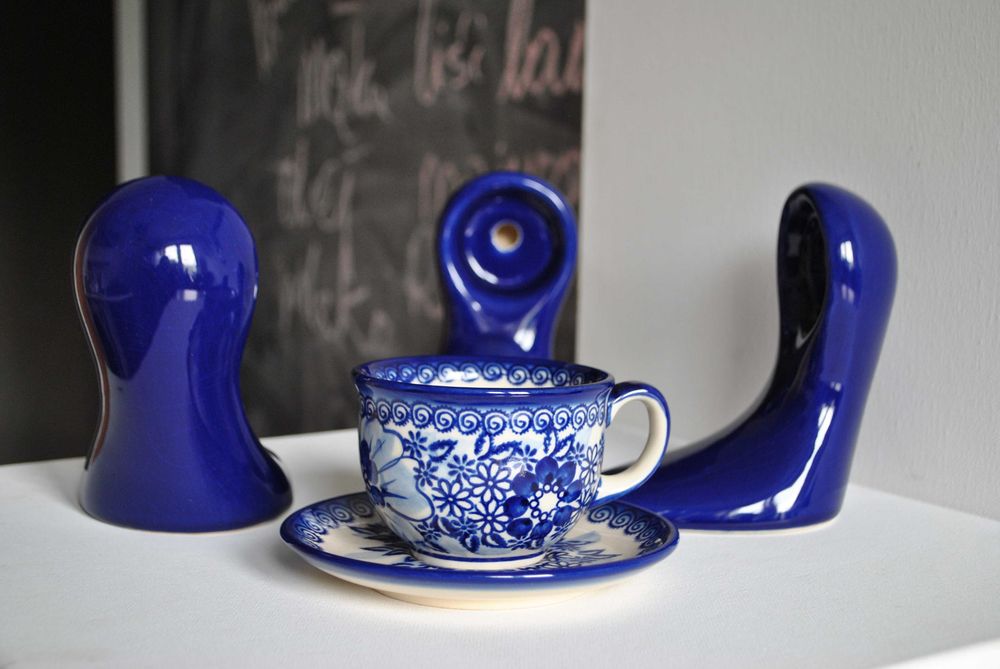 Zestaw kinkietów chabrowych miodowych z kloszami