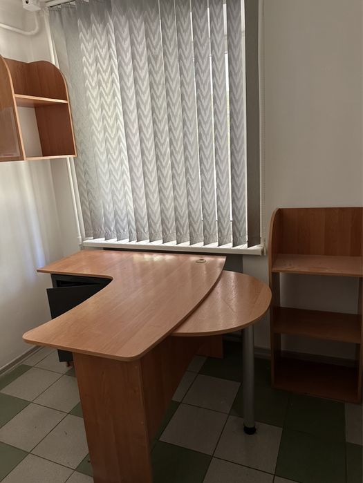 Продається офісне, фасадне приміщення в центрі