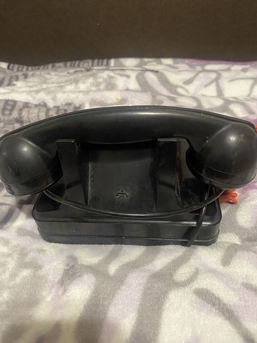 Телефонний апарат часів СРСР