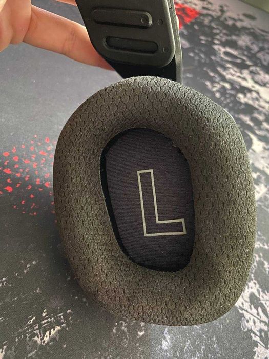 Sprzedam Logitech G733.