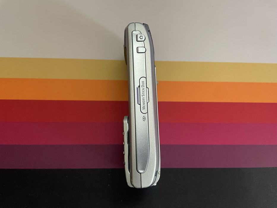 Sony Ericsson P900i, Samsung E350 у відмінному стані