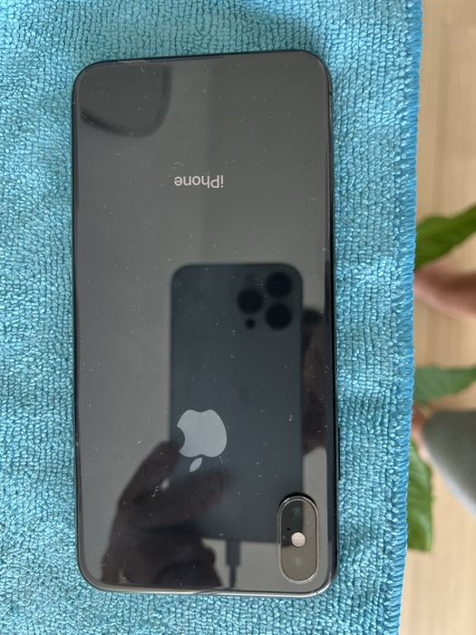 Iphone XS sem carregador ou acessorios