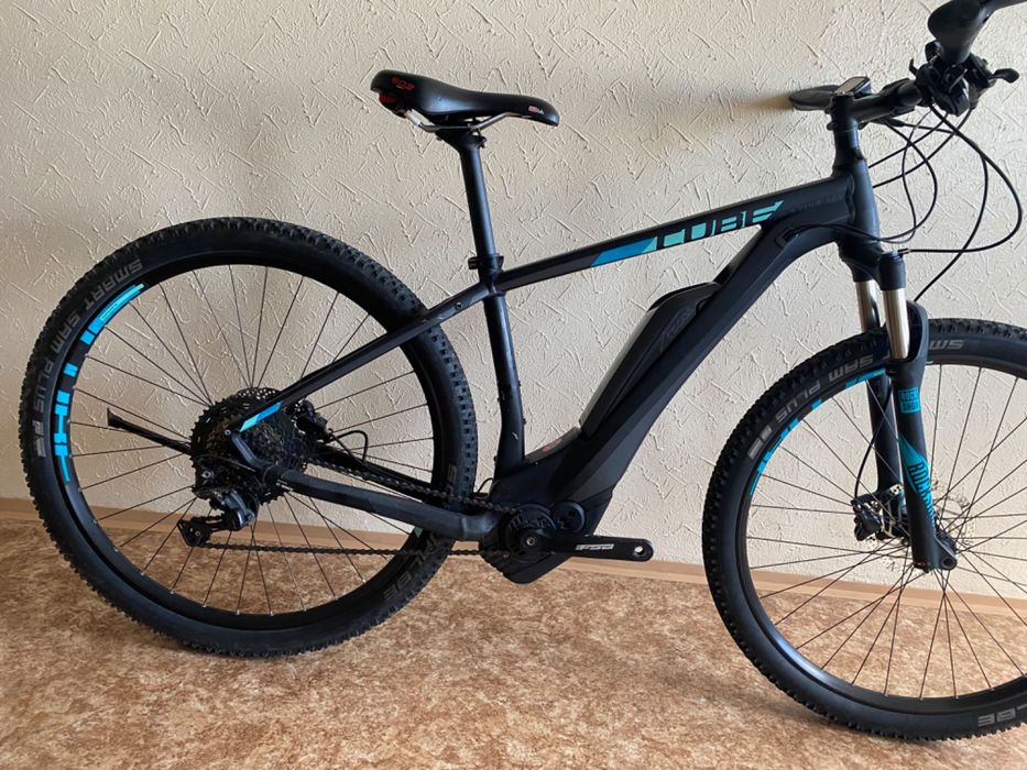 Електро велосипед CUBE  access  race