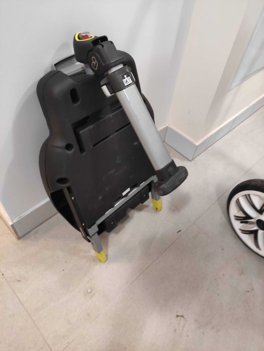 Fotelik samochodowy MAXI COSI + baz isofix