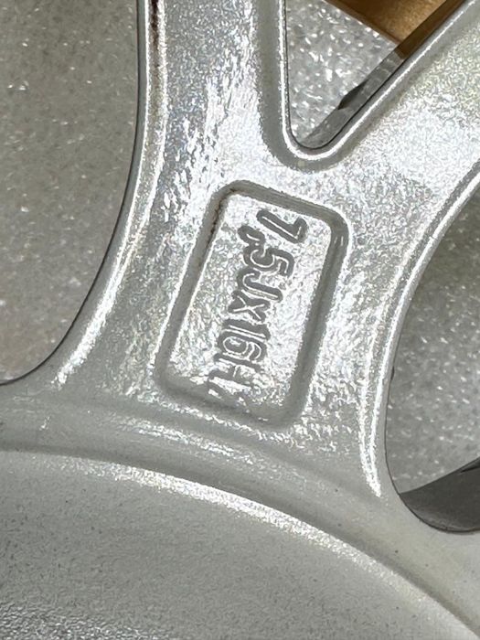 Диски R16 5/120 VW T5 T6 Caravelle Multivan Opel Vivaro Renault Trafic BMW