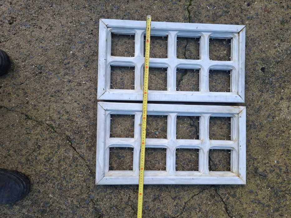 Janelas em castanho novas para vidros pequenos