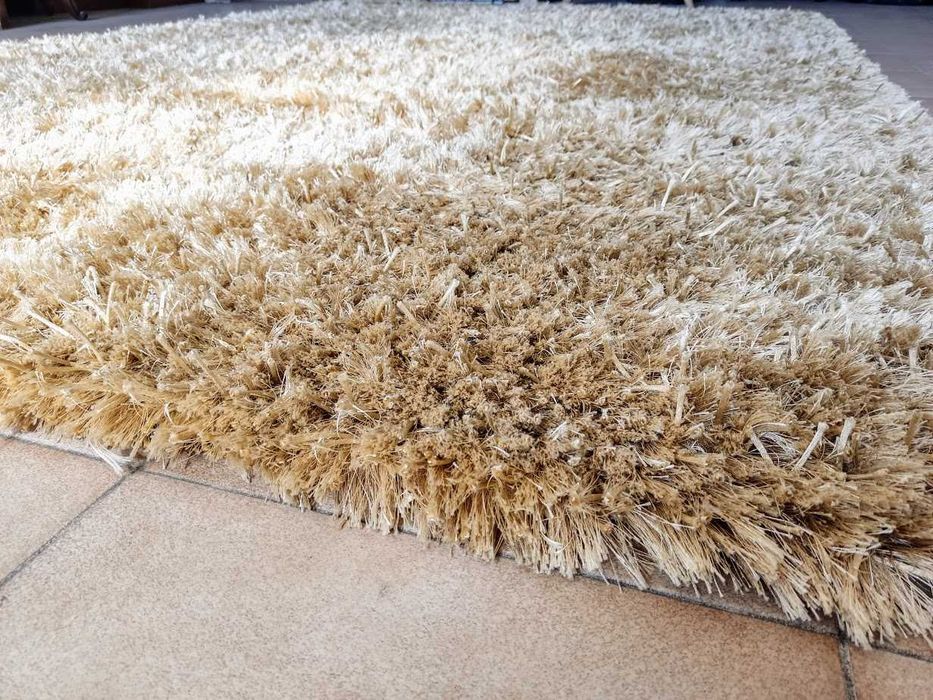 Carpete tapete 3x2 dourada poliéster 100% Made in Índia