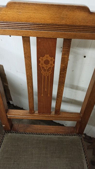 Zestaw stół plus krzesła