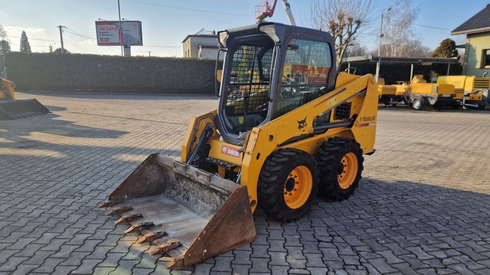 Wynajem mini ładowarka Bobcat s450 z operatorem lub bez