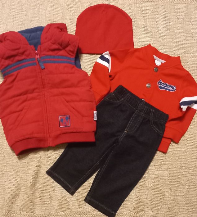 Костюм Картерс, жилетка 6-9 мес