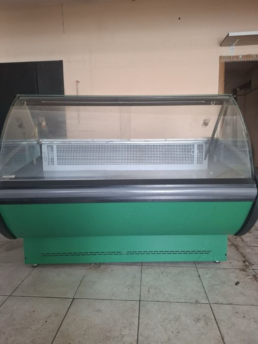 Холодильна вітрина