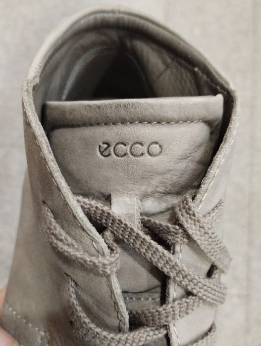 Botki z naturalnej skóry marki Ecco 40
