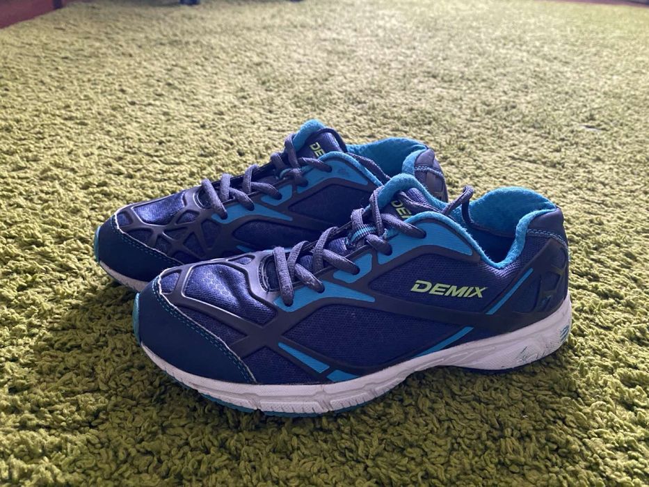 Кросівки Demix,37 розмір