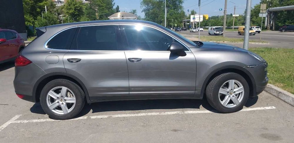 Porsche Cayenne 2011