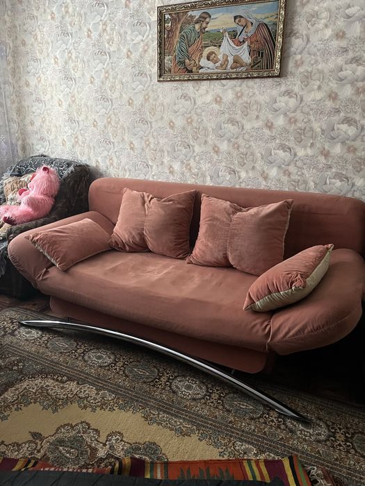 Продається діван
