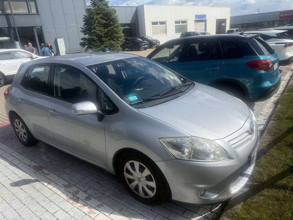 Toyota Auris od starszego małżeństwa.
