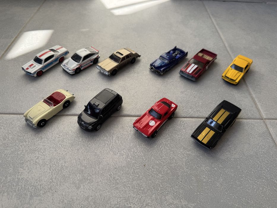 Машинки Hot Wheels, Majorette