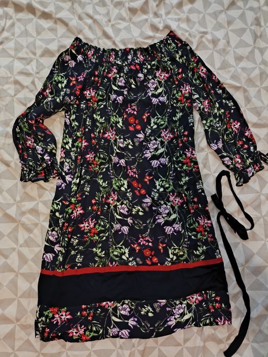 Sukienka dekolt hiszpanka zwiewna i lekka