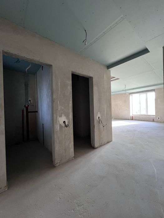 Продаж будинку. Ліс. Озеро