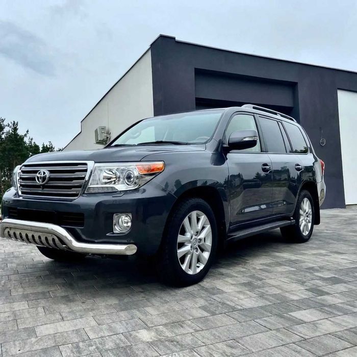 У продажі авто з ЄС Toyota Land Cruiser LC 4.5 D-4D Prestige Executive 7os 2013 року