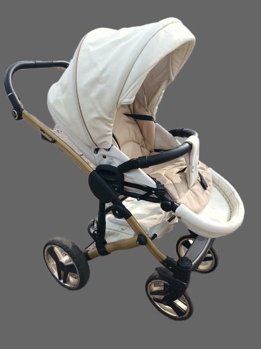 Продаю коляску 2 в1