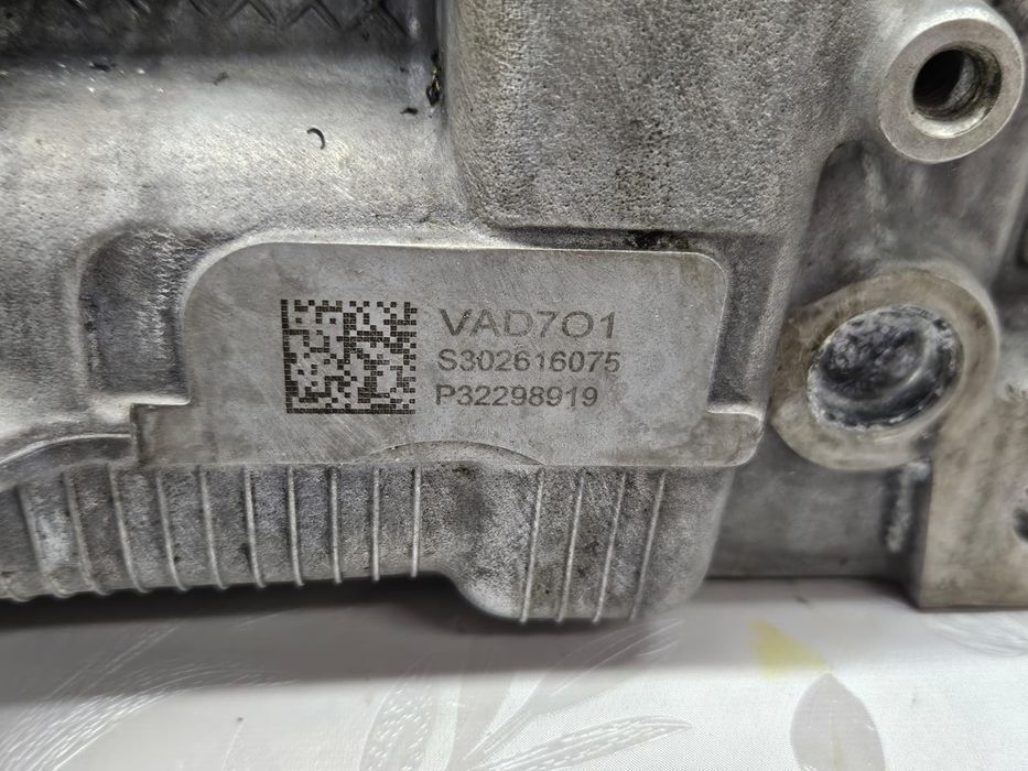 Głowica silnika Volvo S60 B420T2 2.0 T VAD701 P⁠3⁠2⁠2⁠9⁠8⁠9⁠1⁠9 NOWE