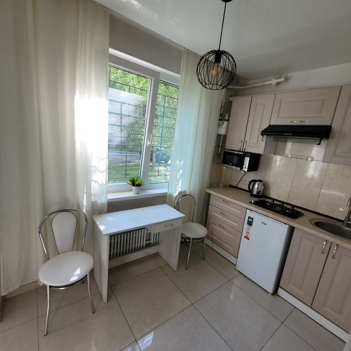 Квартира посуточно Героев труда (Нескорених)Салтівка Студенческая