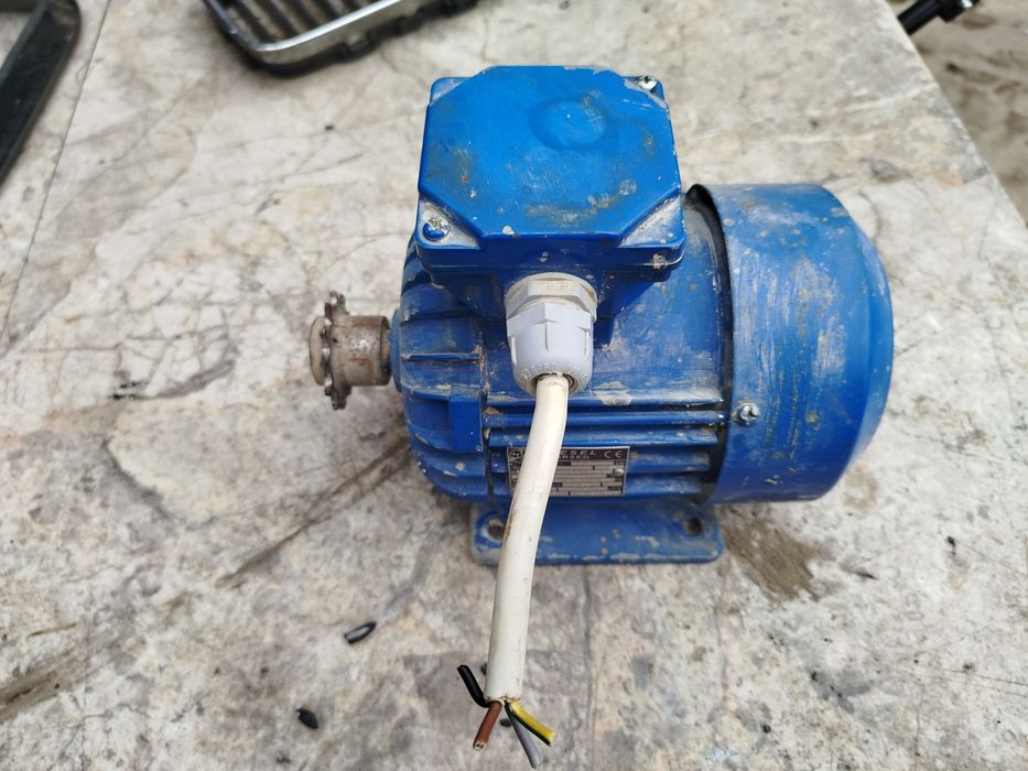 Silnik elektryczny BESEL 25 kw