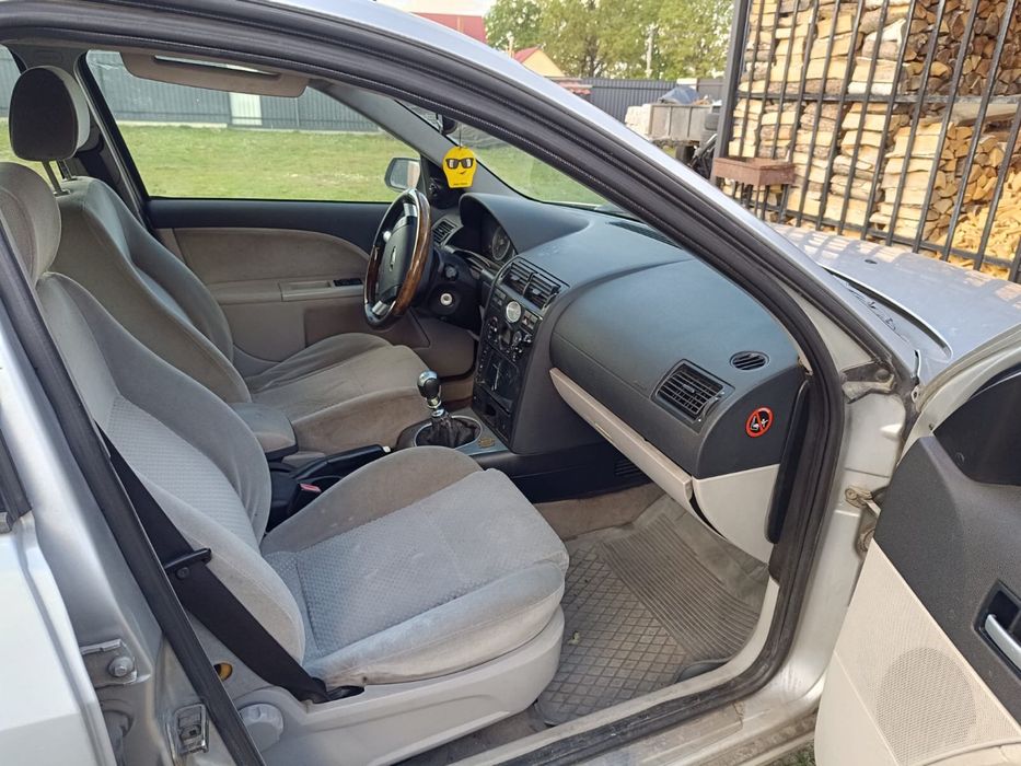 Ford mondeo 2001рік 2.0d