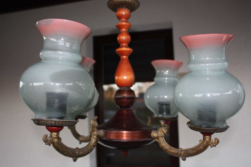 Lampa z czasów PRL