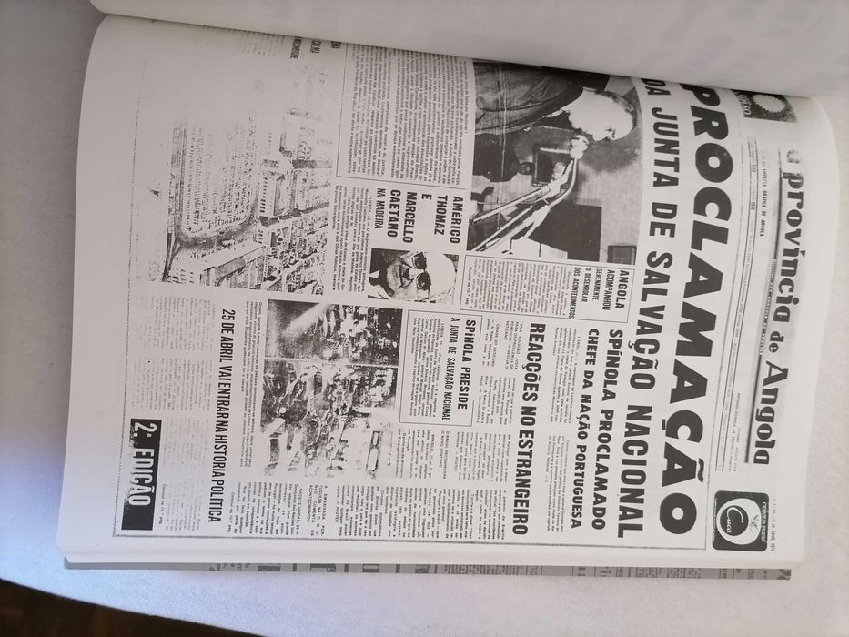 O 25 de ABRIL na Imprensa 1994 Edição Limitada da Biblioteca Nacional c/149 Páginas