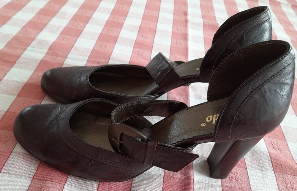Buty damskie skóra rozm 40