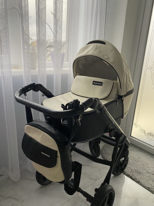 Дитяча коляска ,