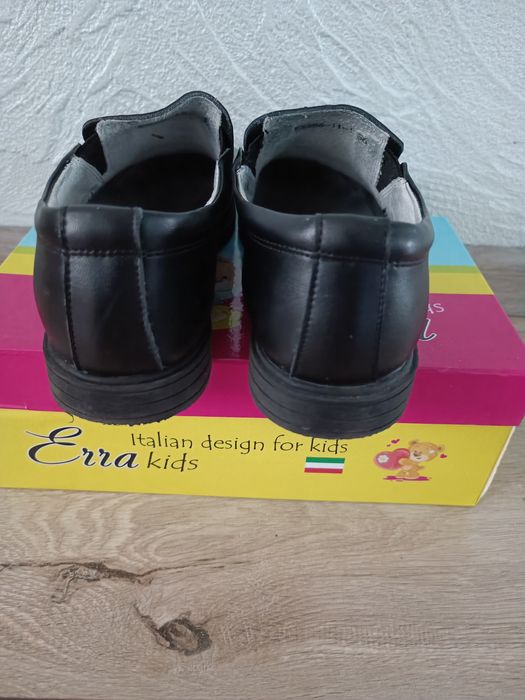 Продам туфлі хлопчику