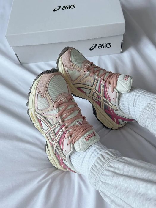 Asics Gel-Kahana 8 White/Pink Marathon Running Box