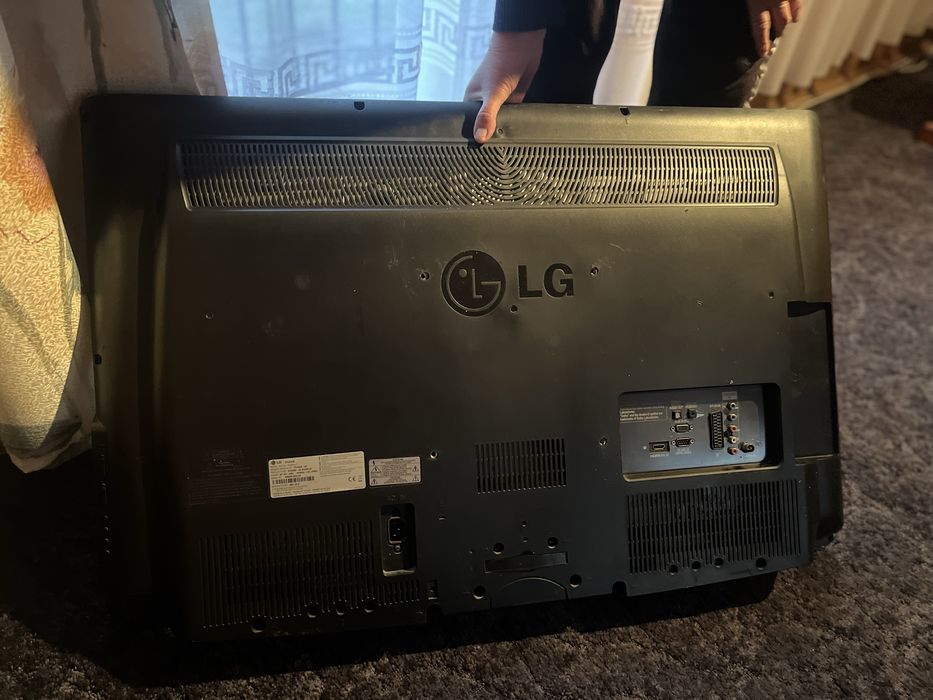 Telewizor LG 37 cali