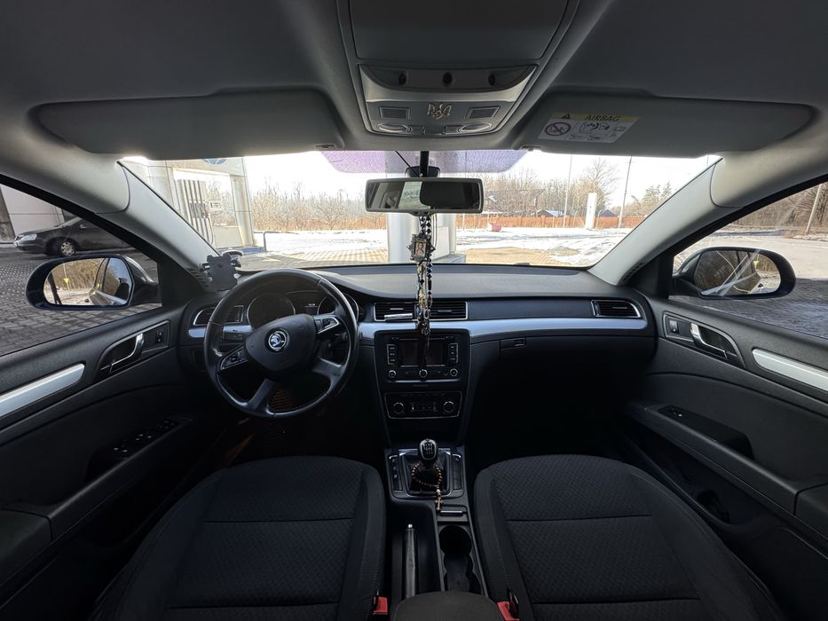 Продам автомобіль Skoda Superb