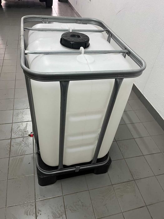 Tanque IBC 300 litros