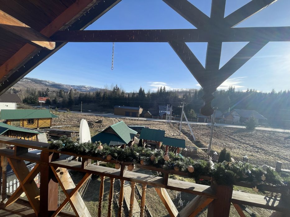 Оренда котеджу  “Carpathian dew” на 8-10 осіб у Карпатах!