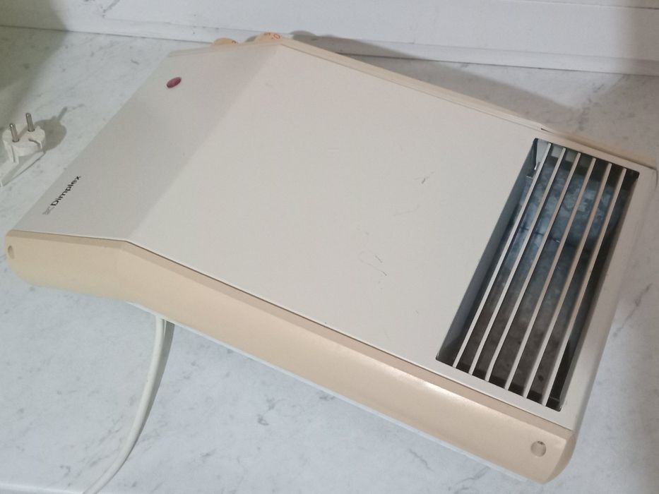 Тепло-вентилятор настінний обігрівач