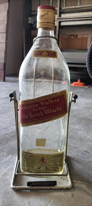 Garrafa antiga Johnnie Walker
