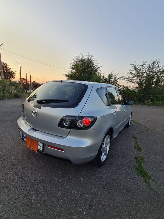 Мазда 3 1.6 бензин  Mazda 3