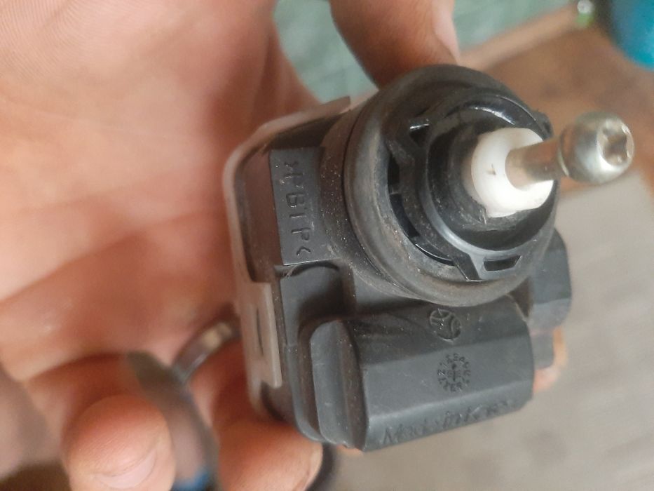 Кнопка корректора фар, и коректор фары DAEWOO Nubira