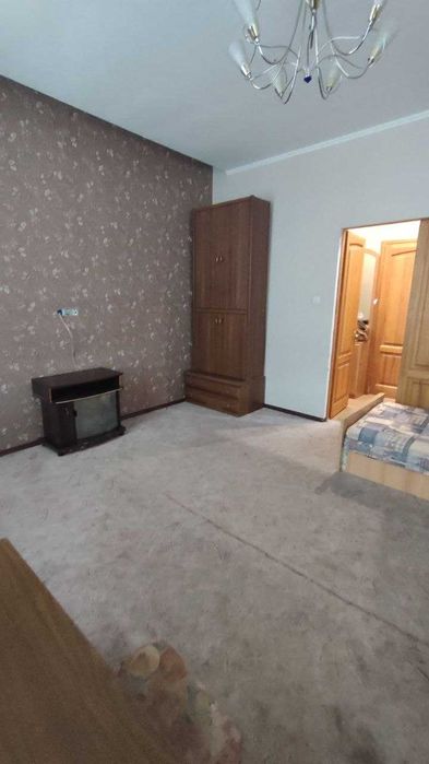 Продам 3х сталинку в центре с автономным отоплением