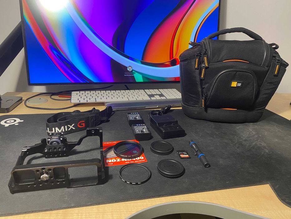 Panasonic Lumix GH5  + обʼєктив + клітка